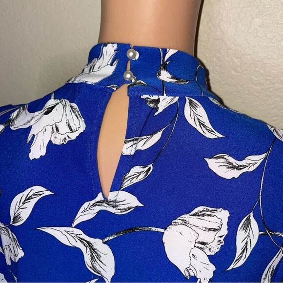 Karl Lagerfeld Paris blue & white keyhole back halter neckline with tie SZ XS - Picture 7 of 9